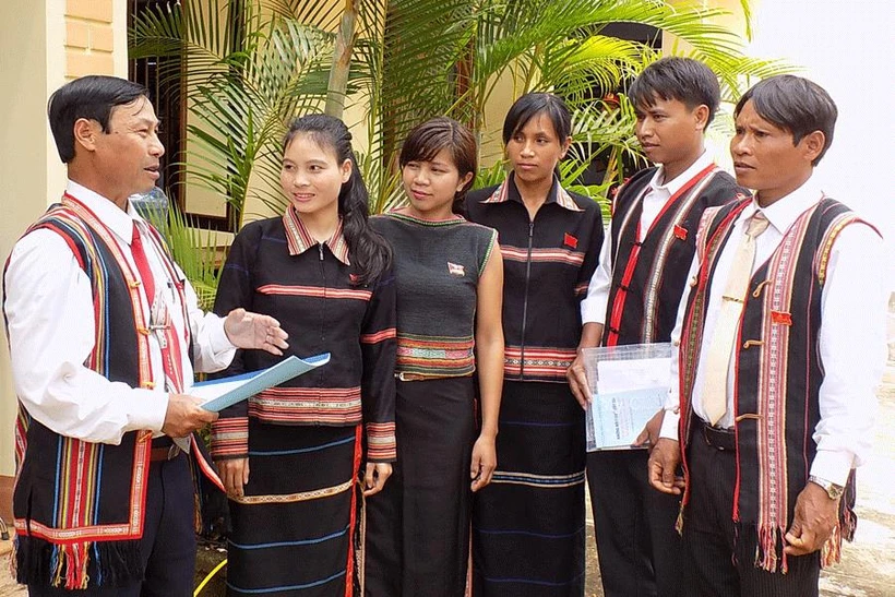 Đắk Nông chú trọng phát triển đội ngũ cán bộ, công chức, viên chức người dân tộc thiểu số