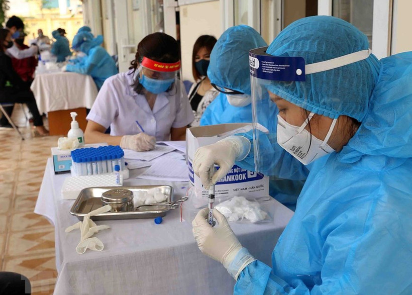 Dịch COVID-19: Ngày 28/11, số ca mắc COVID-19 mới tiếp tục giảm nhẹ