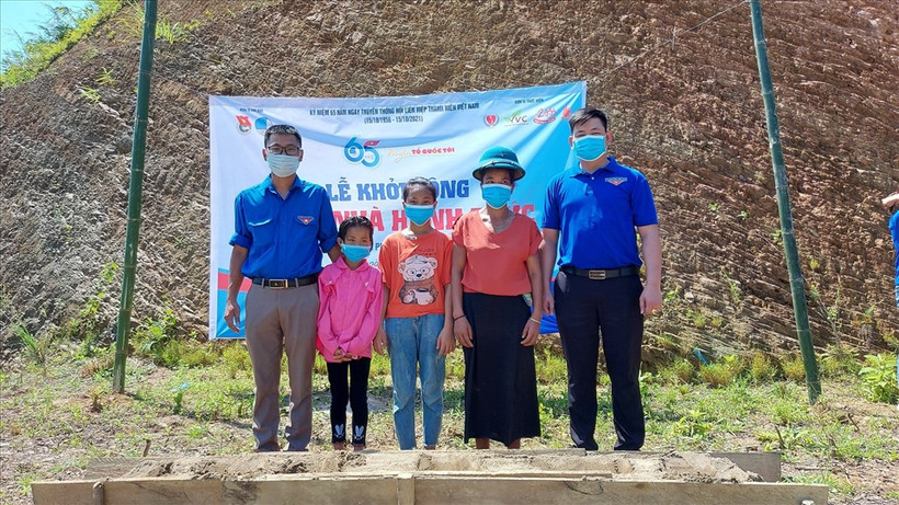 Khởi công xây dựng "ngôi nhà hạnh phúc" cho gia đình em Khôn. Nguồn: laodong.vn