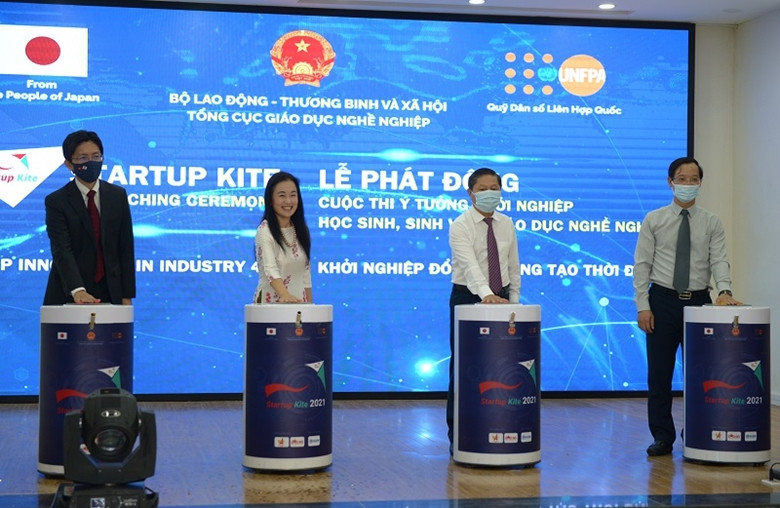 Chia sẻ kinh nghiệm quốc tế về hỗ trợ khởi nghiệp cho thanh niên, học sinh, sinh viên giáo dục nghề nghiệp thời đại 4.0