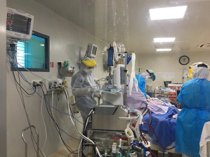 Số ca mắc COVID-19 giảm xuống dưới 1.000 ca; không có ca tử vong