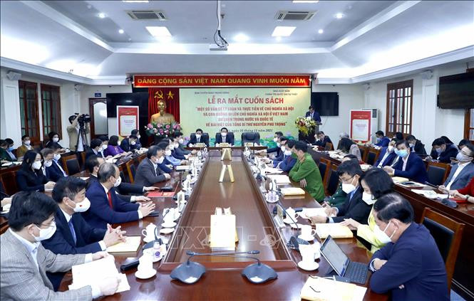 Quang cảnh Lễ ra mắt sách. Ảnh: Phương Hoa – TTXVN