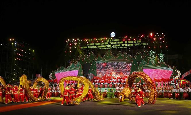 Bộ trưởng Bộ Công an Tô Lâm dự Lễ kỷ niệm 20 năm chia tách, thành lập tỉnh Lai Châu