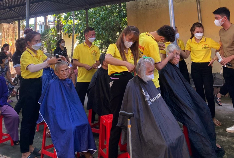 Mang nụ cười đến với những bệnh nhân nghèo