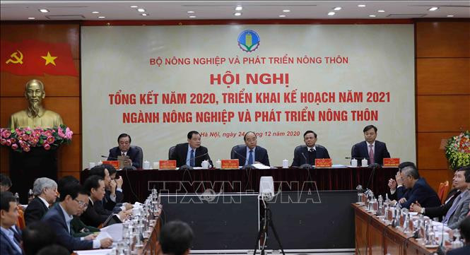 Thủ tướng Chính phủ Nguyễn Xuân Phúc: Phấn đấu xây dựng nền nông nghiệp thịnh vượng, nông dân giàu có, nông thôn hiện đại