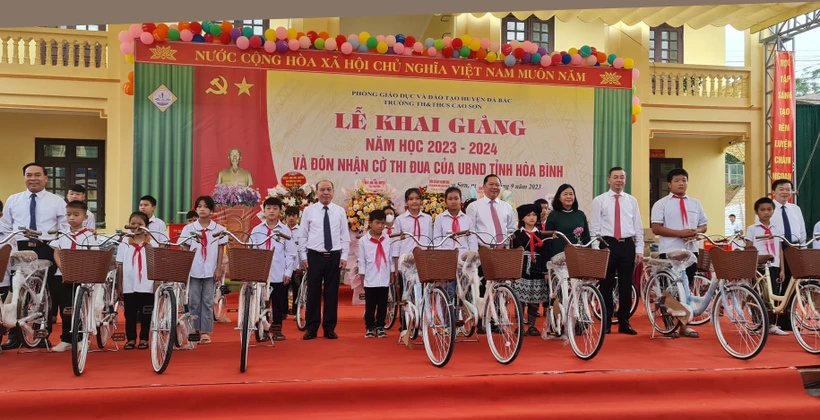 Bí thư Trung ương Đảng Bùi Thị Minh Hoài: Quan tâm đầu tư phát triển giáo dục vùng sâu, vùng xa, vùng khó khăn