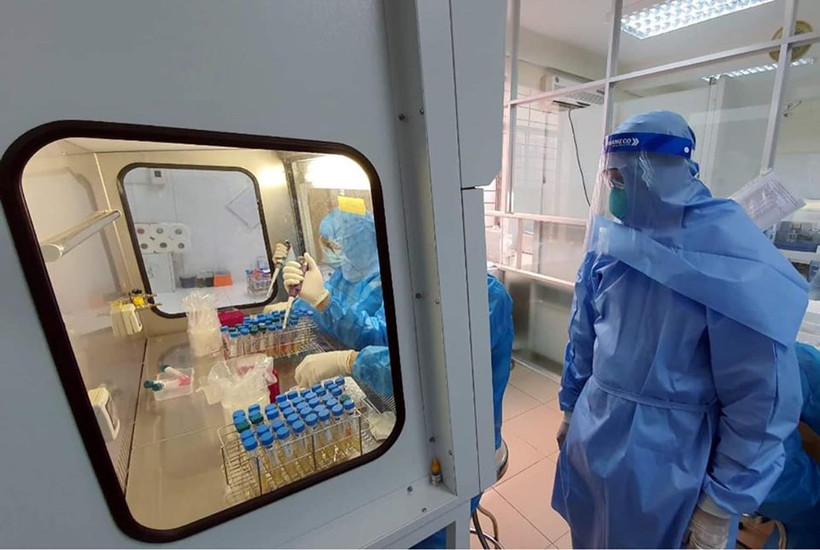 Dịch COVID-19: Sáng 26/4, ghi nhận 3 ca mắc mới; hơn 209.000 người đã tiêm vaccine