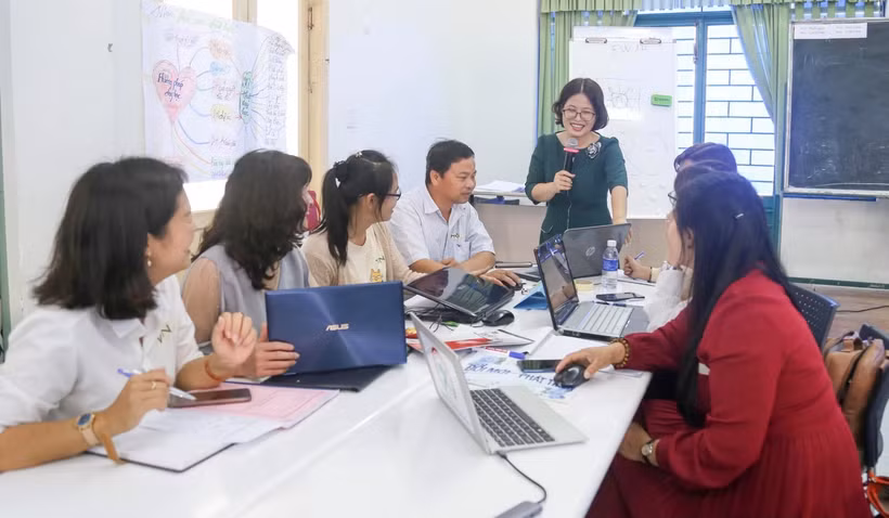 Bồi dưỡng giáo viên Chương trình giáo dục phổ thông mới: Thay đổi cả chất và lượng