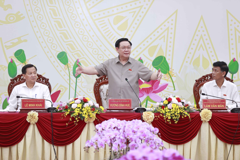 Chủ tịch Quốc hội Vương Đình Huệ làm việc với Ban Thường vụ Tỉnh ủy Sóc Trăng