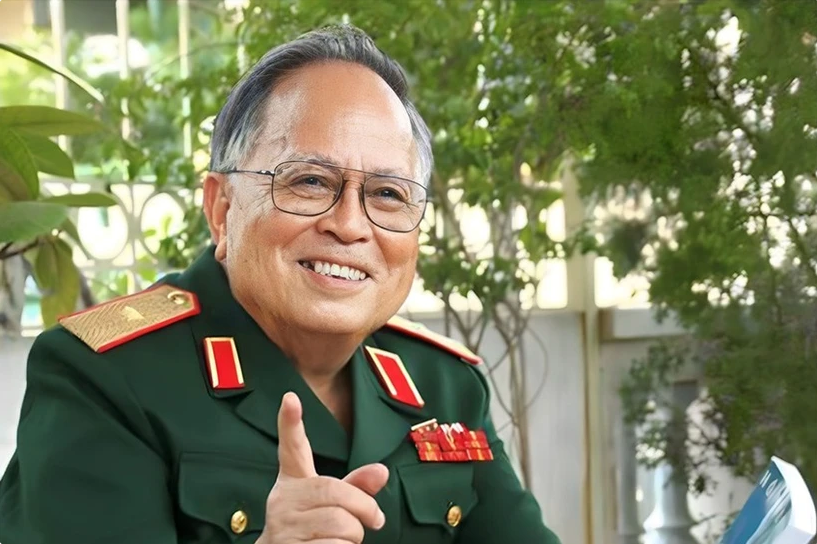 Thiếu tướng, nhà văn Hồ Phương. Ảnh tư liệu: TTXVN phát