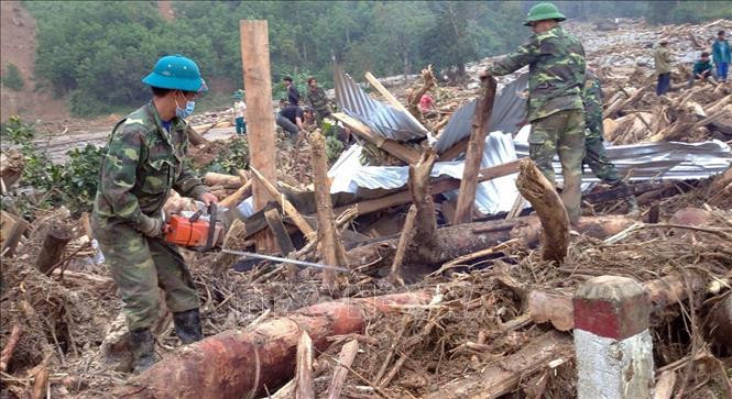 Ảnh hưởng bão số 12: Đã có 2 người tử vong, nhiều thiệt hại tại các địa phương