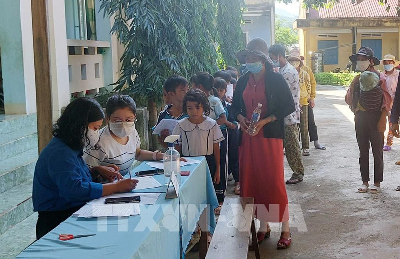 Dịch COVID-19: Ngày 17/7, cả nước có 745 ca mắc mới; Bộ Y tế điểm tên các địa phương có tỷ lệ tiêm mũi 3,4 thấp