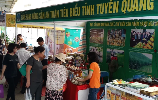 Tuyên Quang dừng tổ chức Hội chợ Thương mại - Du lịch năm 2021