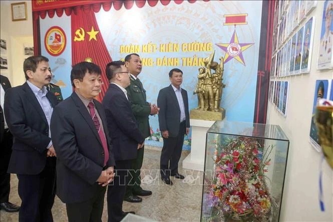 TTXVN và Sư đoàn 304 phát huy truyền thống “Thủy chung-trong sáng-sắt son” trong giai đoạn mới