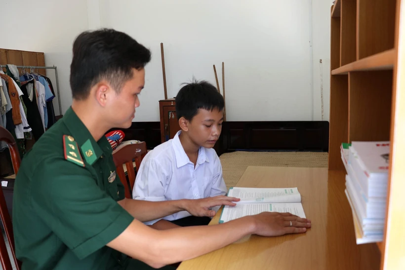 Điểm tựa vững chắc cho học sinh vùng biên ải