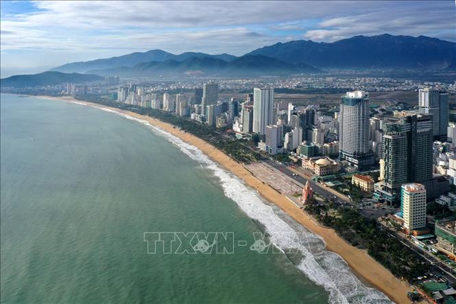 Nha Trang được ví là "Hòn ngọc Viễn Đông" - điểm du lịch hấp dẫn đối với du khách trong và ngoài nước. Ảnh: TTXVN