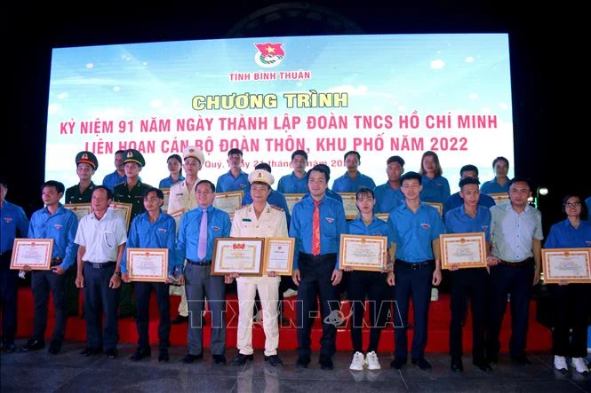 Tuyên dương Bí thư chi đoàn thôn, khu phố tiêu biểu. Ảnh: Nguyễn Thanh - TTXVN
