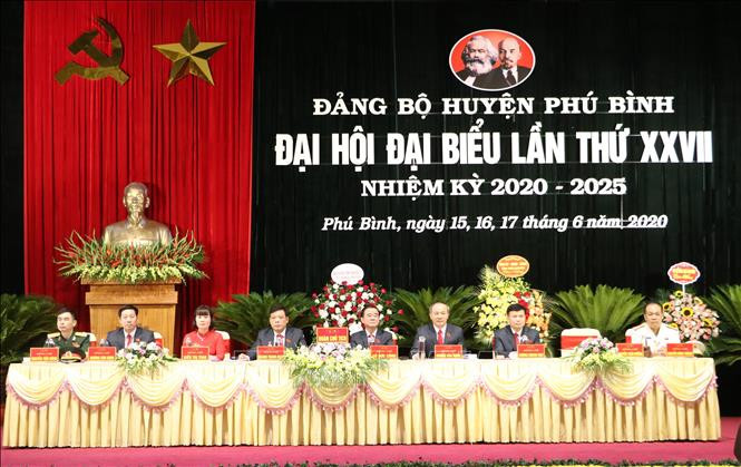Đoàn Chủ tịch điều hành Đại hội. Ảnh: Thu Hằng/TTXVN