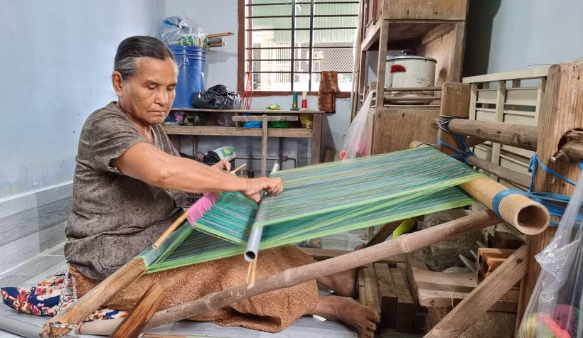 Bảo tồn, phát triển nghề dệt thổ cẩm của đồng bào Chăm