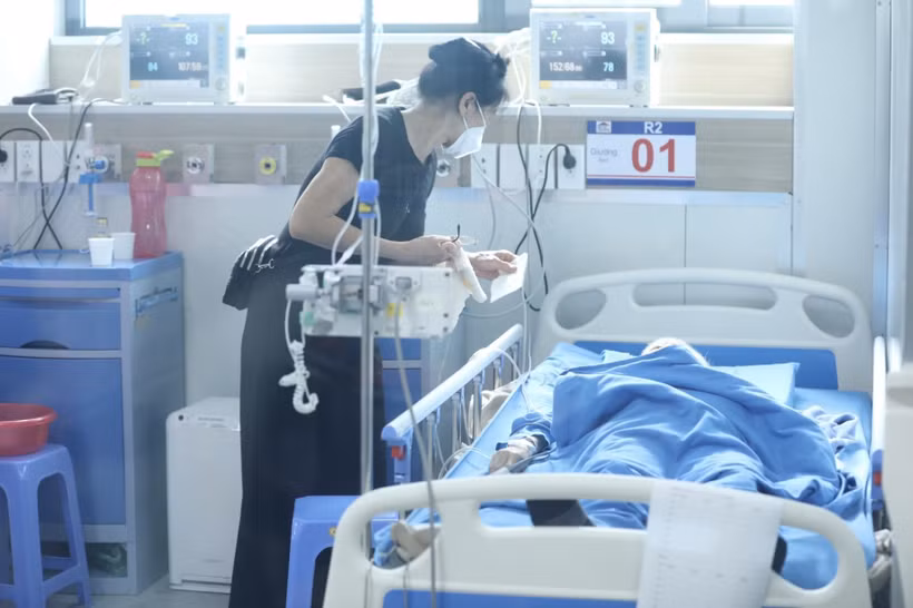 Ngày 16/3: Số bệnh nhân nặng đang điều trị COVID-19 tăng lên