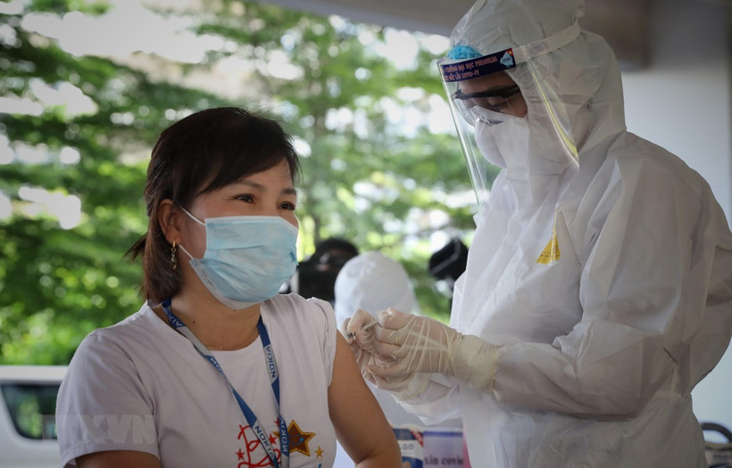 Huy động nguồn lực để sớm có vaccine phòng COVID-19 tiêm đại trà, tạo miễn dịch cộng đồng