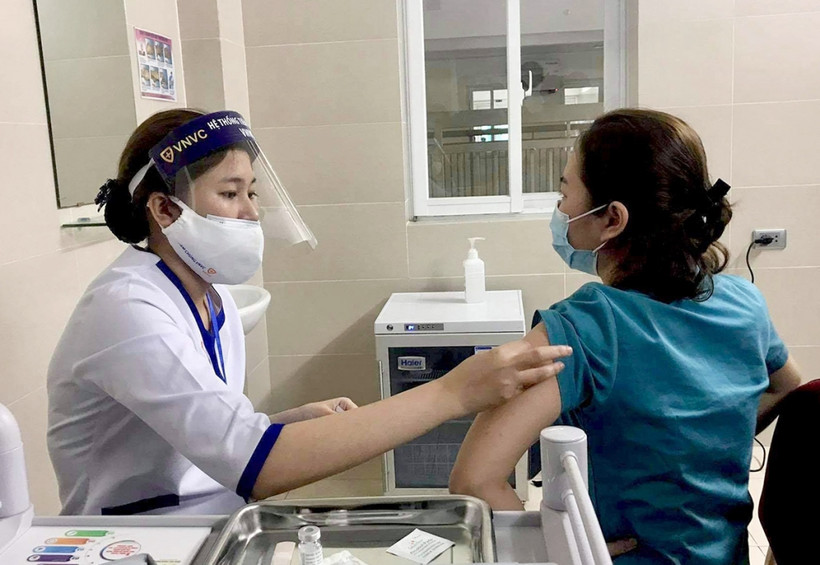 Dịch COVID-19: Quyết liệt, thần tốc hơn nữa để có đủ vaccine sớm nhất tiêm phòng cho nhân dân trên diện rộng