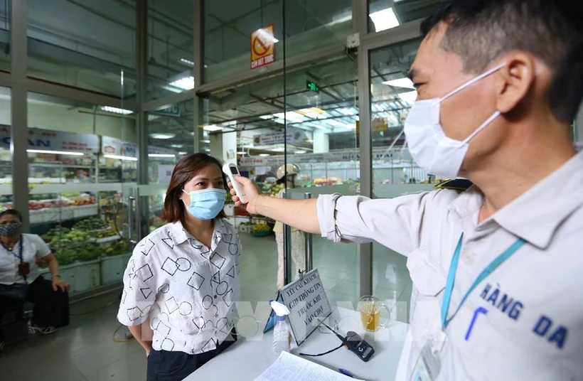 Dịch COVID-19: Số người mắc COVID-19 trong ngày 27/9 giảm 669 ca so với ngày trước đó
