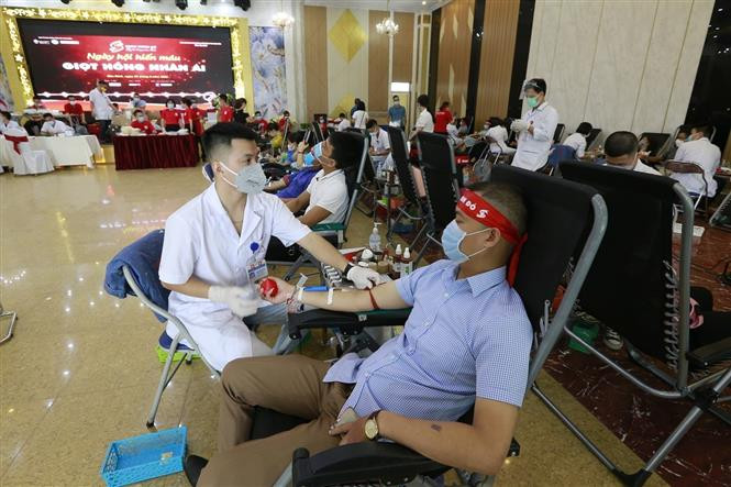 Hòa Bình tổ chức Ngày hội hiến máu "Giọt hồng nhân ái" năm 2021