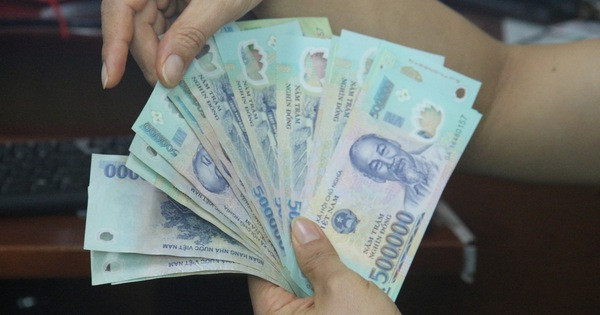 Đề xuất tăng lương tối thiểu vùng 6% từ ngày 1/7/2022