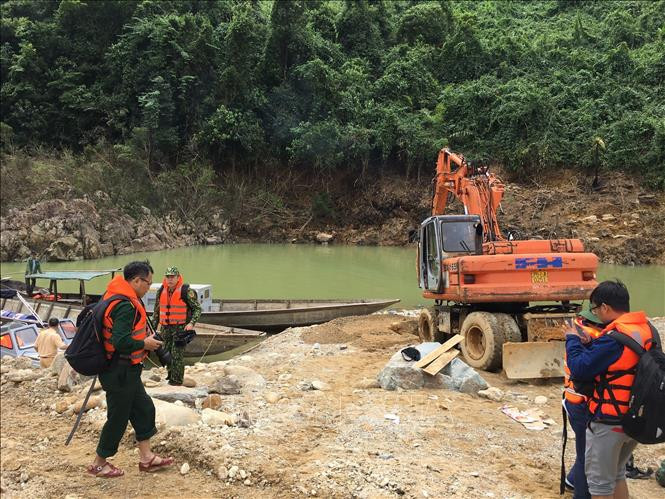 Chiều 23/10 sẽ thông tuyến đường 71 vào Thủy điện Rào Trăng 3