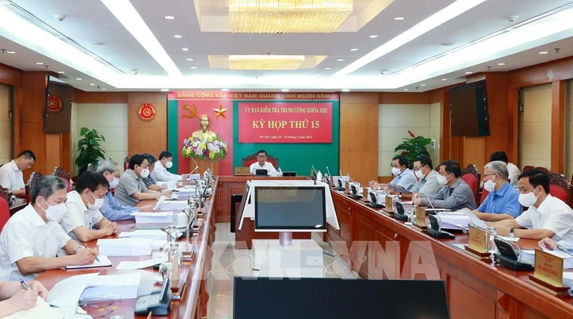 Kỳ họp thứ 15, Ủy ban Kiểm tra Trung ương: Cảnh cáo Đảng ủy Cơ quan Ủy ban Chứng khoán Nhà nước các nhiệm kỳ 2015 - 2020, 2020 - 2025