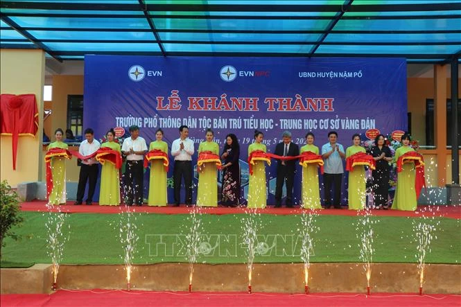 Khánh thành công trình Trường Phổ thông dân tộc bán trú Tiểu học - Trung học Cơ sở Vàng Đán ở Nậm Pồ