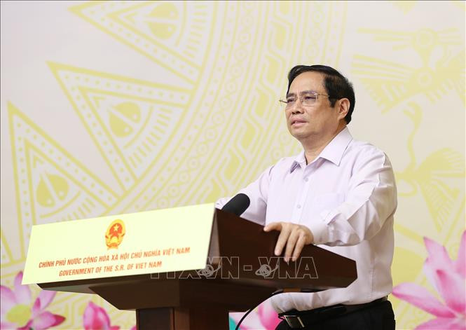 Thủ tướng Chính phủ Phạm Minh Chính phát động Chương trình “Sóng và máy tính cho em”. Ảnh: Dương Giang-TTXVN