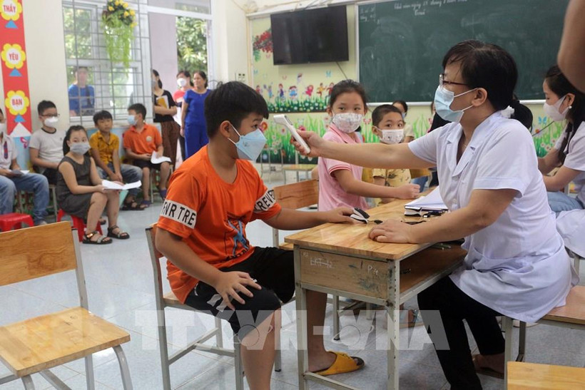 Dịch COVID-19: Gần 4.000 ca mắc mới trong ngày 7/9; tiêm vaccine giúp trẻ tăng khả năng miễn dịch chống lại COVID-19