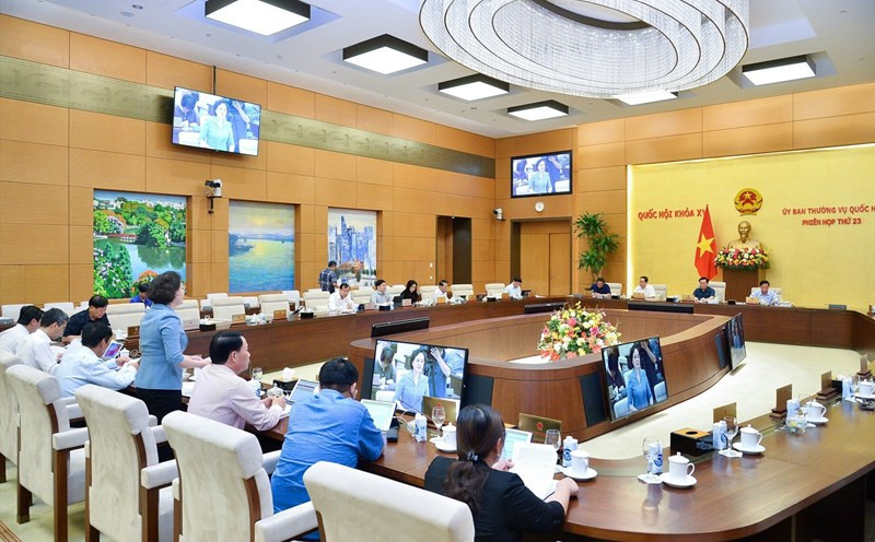 Thẩm tra dự thảo Nghị quyết về sắp xếp đơn vị hành chính cấp huyện, cấp xã