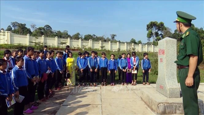 Đắk Nông: Tự hào với “Tiết học vùng biên” ​