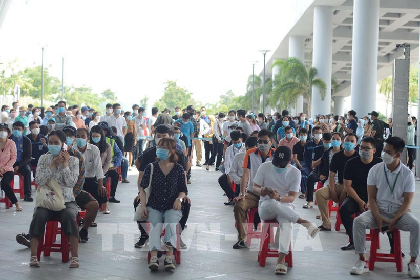 Dịch COVID-19: Ngày 11/5 có 71 ca mắc COVID-19 trong cộng đồng, chưa cần thiết giãn cách xã hội