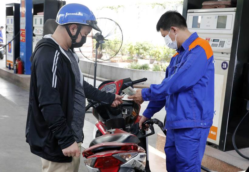 Giá xăng, dầu đồng loạt giảm