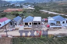 Người dân Bản Bo phấn khởi đón Tết trong những ngôi nhà mới