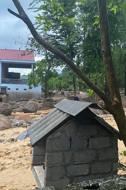Bắc Kạn: Nhanh chóng hỗ trợ giúp người dân bớt khó khăn do lũ quét, sạt lở đất