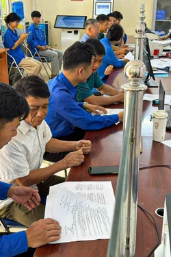 Phong trào 'Bình dân học vụ số' lan tỏa sâu rộng ở vùng cao Điện Biên