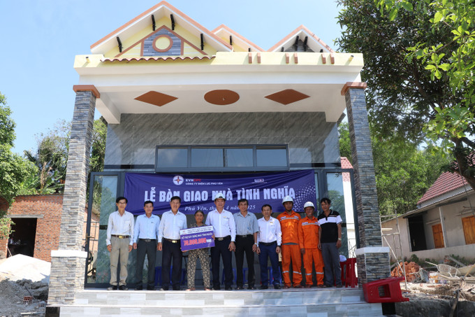 Một ngôi nhà tại huyện Tuy An vừa được xây dựng từ Chương trình Xóa nhà tạm, nhà dột nát. Ảnh: Tường Quân/TTXVN phu-yen3-2605.jpg