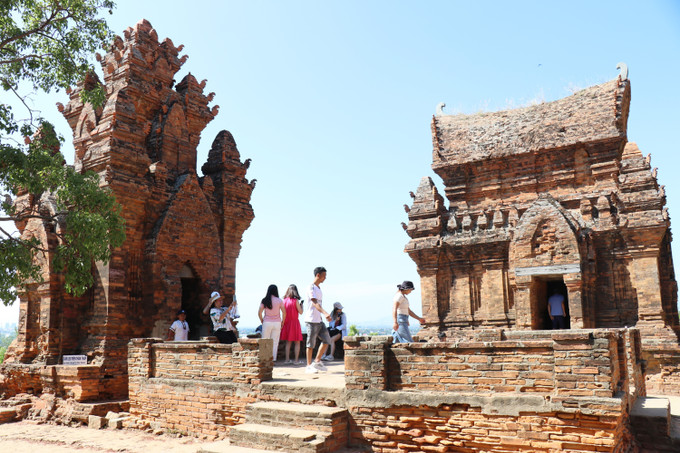 Di tích quốc gia đặc biệt Tháp Pô Klong Garai (phường Đô Vinh, tỉnh Khánh Hòa). khanh-hoa1-0408.jpg