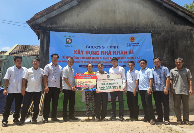 Huyện Đồng Xuân huy động sự đóng góp của các tổ chức, cá nhân để xóa nhà tạm cho người dân. phu-yen1-1405.jpg