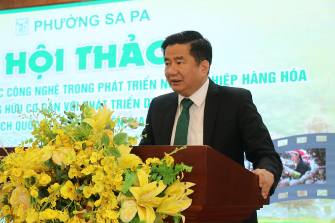 Chủ tịch UBND phường Sa Pa Tô Ngọc Liễn phát biểu tại hội thảo. Ảnh: Tuấn Khôi/TTXVN sapa1-1008.jpg