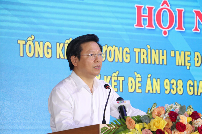 Phó Bí thư Thường trực Tỉnh ủy Bến Tre Trần Thanh Lâm cho rằng, chương trình “Mẹ đỡ đầu” đã trở thành một trong những điểm sáng tiêu biểu của các cấp hội phụ nữ. Ảnh: CHương Đài/TTXVN ben-tre-1306.jpg