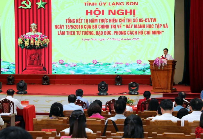 Quang cảnh hội nghị. Ảnh: Văn Đạt/TTXVN lang-son1-1306.jpg