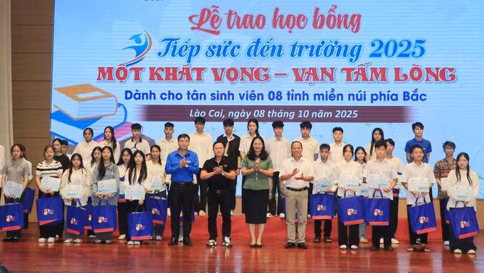 hoc-bong3-0810.jpg
