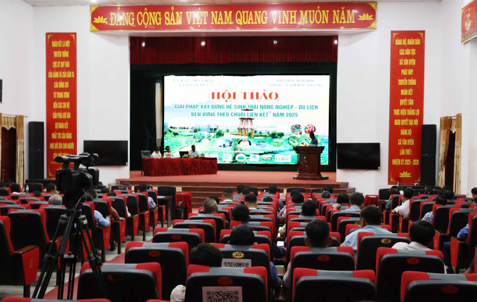 Hội thảo "Giải pháp xây dựng hệ sinh thái nông nghiệp gắn du lịch xanh và bền vững trong chuỗi liên kết” . Hội thảo "Giải pháp xây dựng hệ sinh thái nông nghiệp gắn du lịch xanh và bền vững trong chuỗi liên kết” .