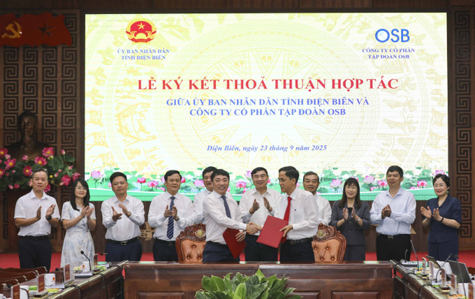 Bàn giao biên bản ký kết thỏa thuận hợp tác giữa Trường Đại học Bách khoa Hà Nội và Bệnh viện Đa khoa tỉnh Điện Biên. dien-bien5-2309.jpg